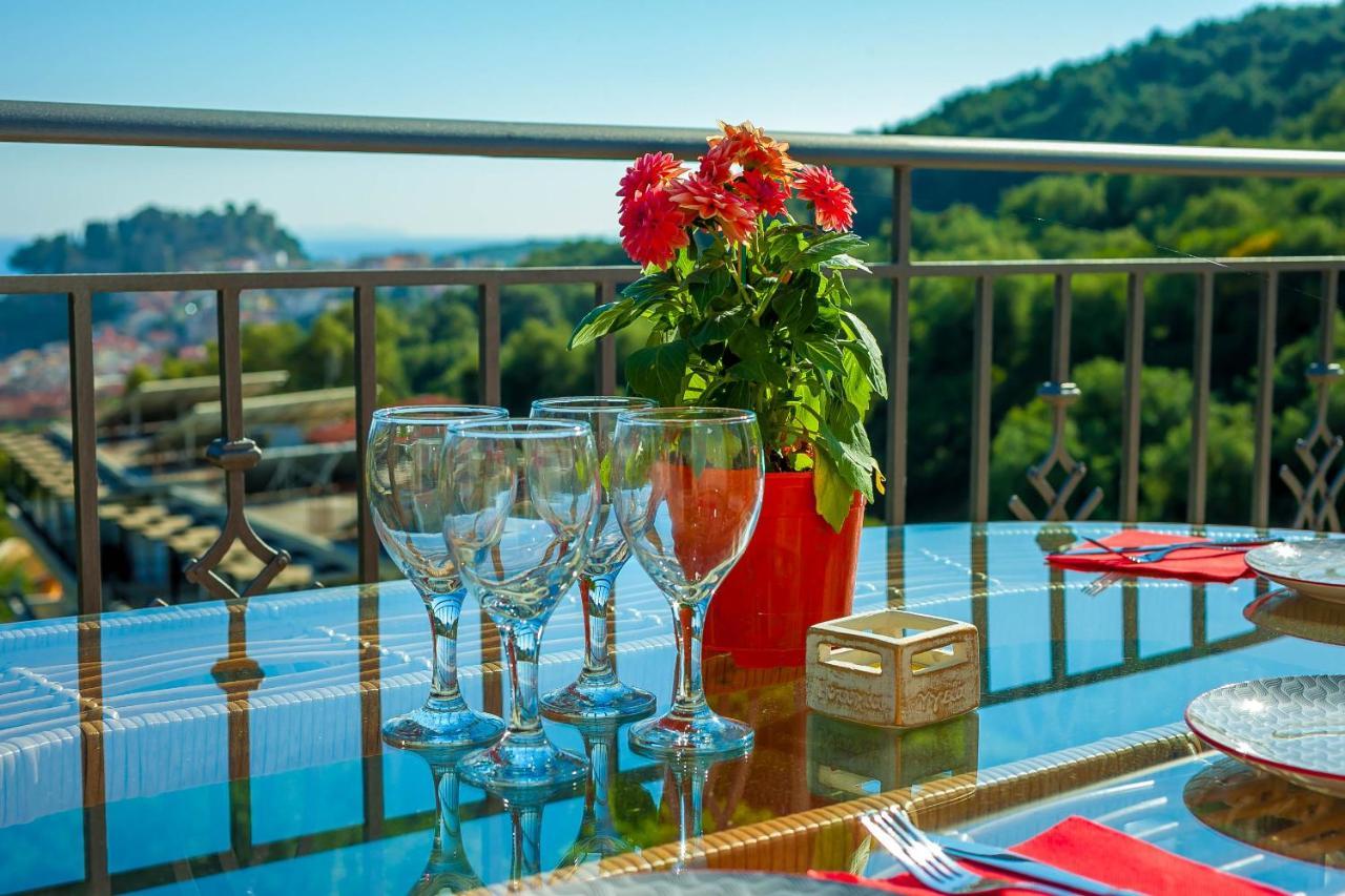 Natura Luxury Suites Parga Exterior photo