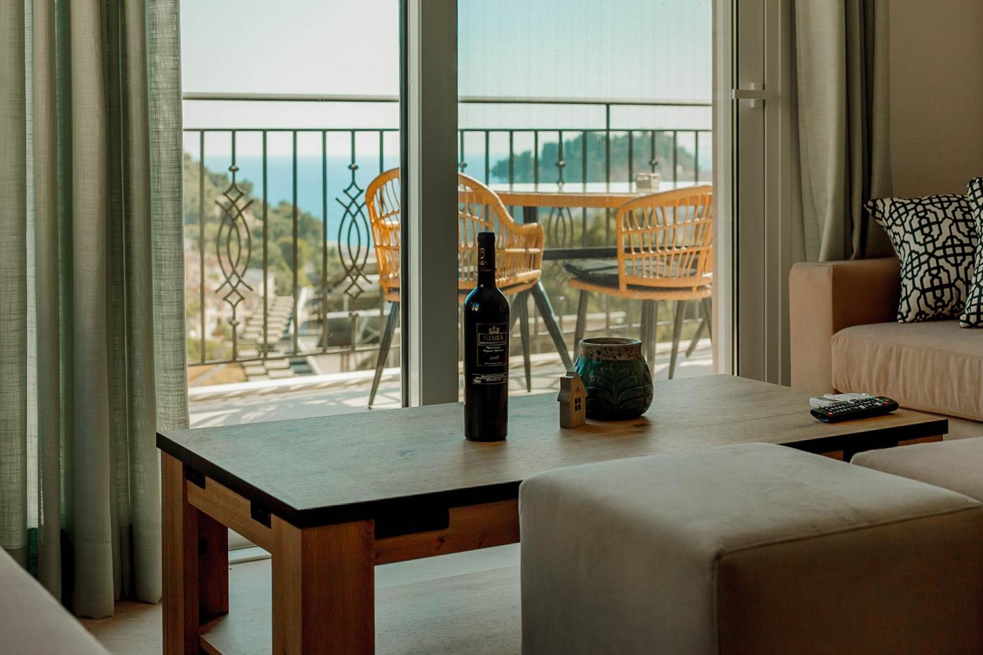 Natura Luxury Suites Parga Exterior photo